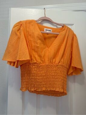 NWOT Vigoss Orange Smocked V-Neck Flutter Sleeve blouse, Large